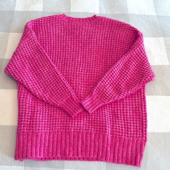 American Eagle V-Neck sweater - Picture 4 of 4